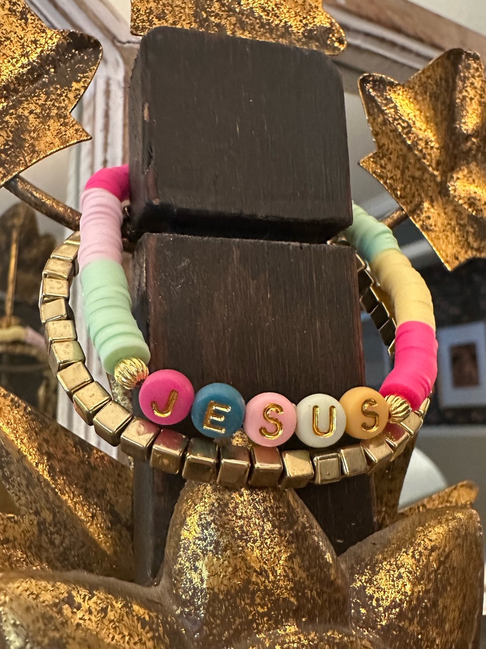 Colorful 'JESUS' Bead Bracelet — Pastel, Gold & Neon Mix